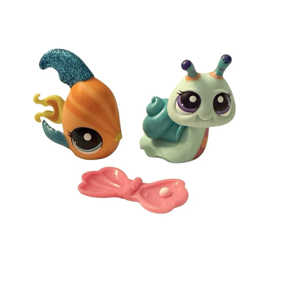 LPS 2011 Walmart Snail #2478 Angelfish #2479 w/Shell Accessory Authentic